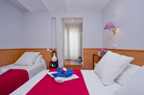 Отель Barcelona City Rooms  Барселона